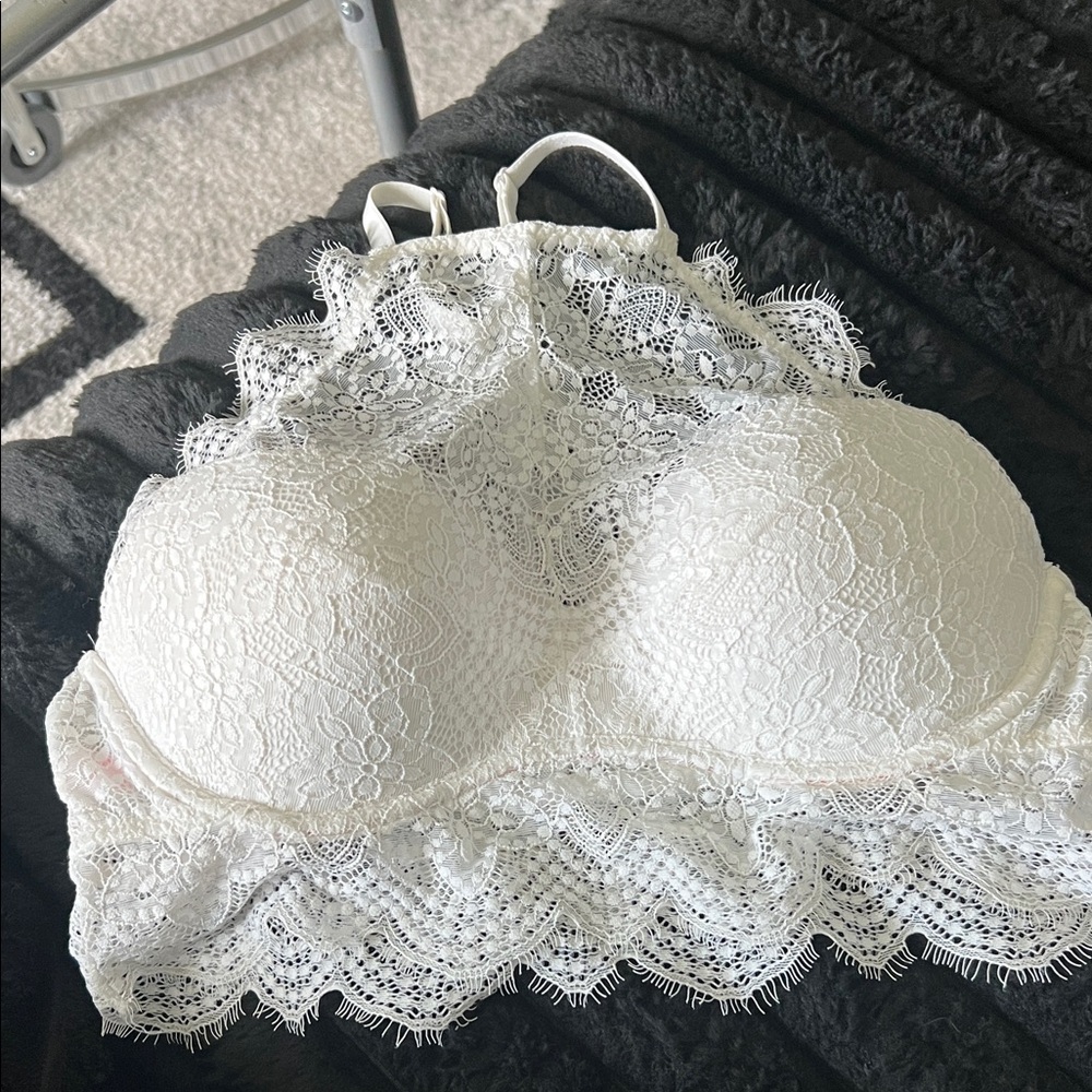 PINK Victoria's Secret White Lace Bra